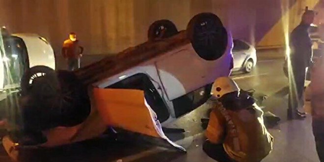 Bir makas faciası daha: Kazada ikisi ağır sekiz kişi yaralandı