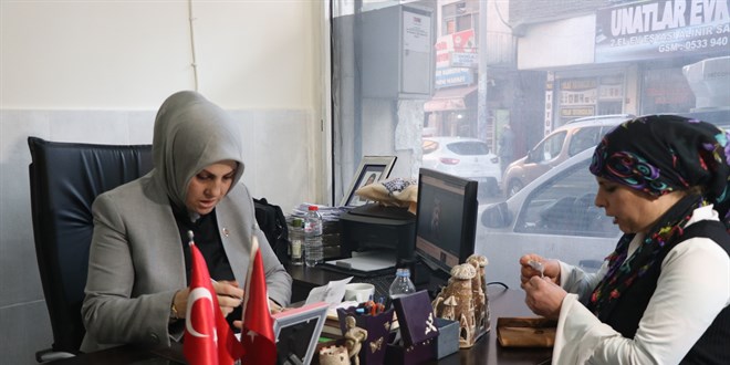 Diyarbakır'ın tek kadın muhtarı, 40 kız çocuğu gelin olmaktan kurtardı