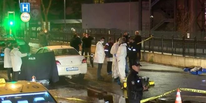 Kadıköy'de görevden uzaklaştırılan polis tutuklandı