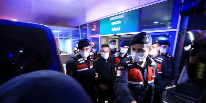 Rüşvet iddiasıyla gözaltına alınan belediye başkanı tutuklandı