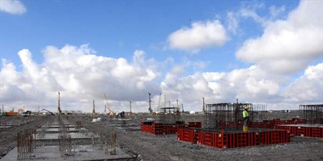 Aksaray'da 5 bin kişiyi istihdam edecek fabrikanın temeli atıldı