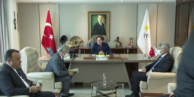 Mansur Yavaş, Meral Akşener'i ziyaret etti