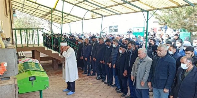 İntihar edecekken 13 yaşındaki kızının ölümüne sebep oldu
