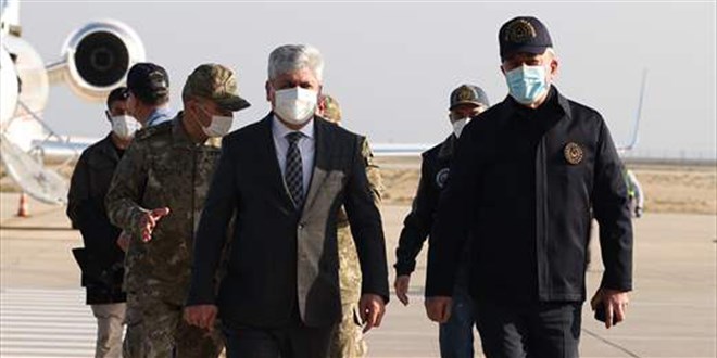 Bakan Akar'dan Suriye sınırından sert 'Hatay' uyarısı