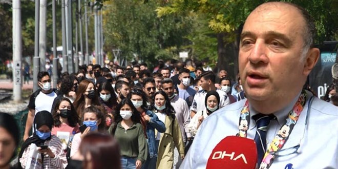 Ateş Kara: 'Omicron'da ilk verilere göre klinik tablo ağır değil