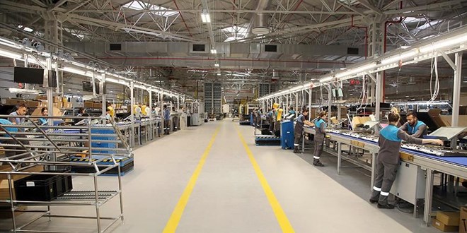İş yerinde 'Pantolon ve çamaşır' şakası kötü sonla bitti!