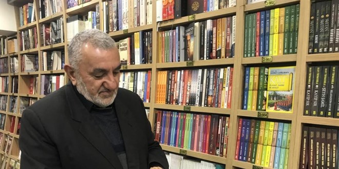Çobanlık yaparken çöpten bulduğu kitap hayatını değiştirdi