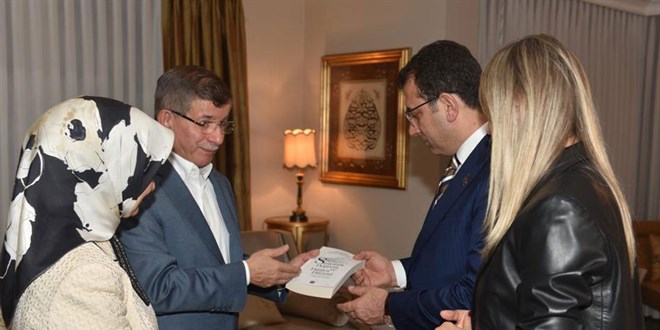 İmamoğlu'ndan Ahmet Davutoğlu'na ziyaret