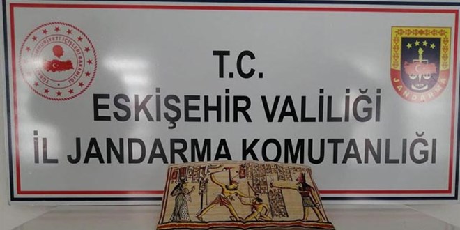 Ramses döneminden kalma papirüsü satarken yakalandı