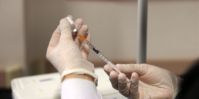Tekrarlayan Kovid-19 aşı dozları koruma süresini uzatıyor