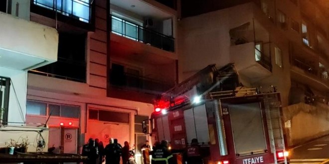 Merakl� kom�ular yang�n� izlerken zehirlendi