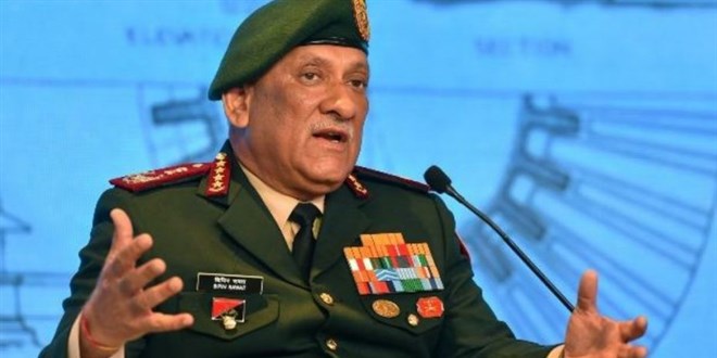 Hindistan Genelkurmay Başkanı helikopter kazasında öldü