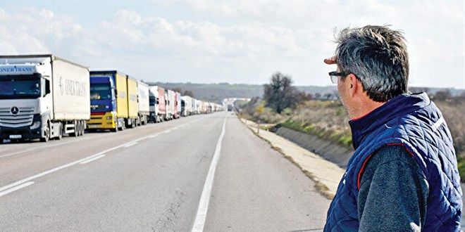 Gümrük kapıları vızır vızır: TIR trafiği son 4 ayda %17 arttı