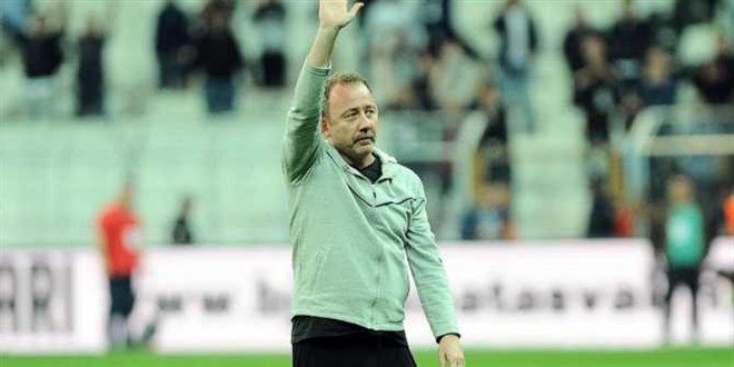 Sergen Yalçın istifa etti