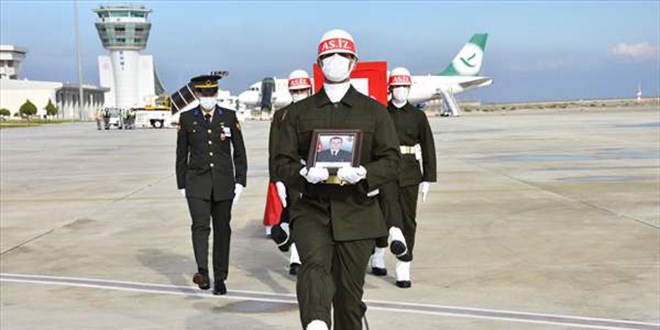 İdlib şehidinin cenazesi memleketine uğurlandı