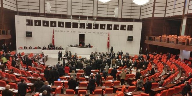 TBMM'de bütçe görüşmelerinde gerginlikler devam ediyor