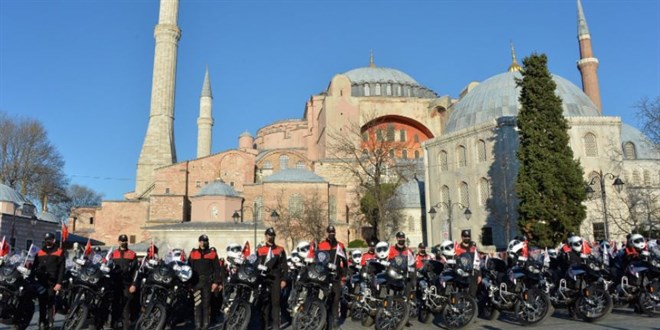 Emniyet Genel Müdürlüğüne 215 motosiklet teslim edildi