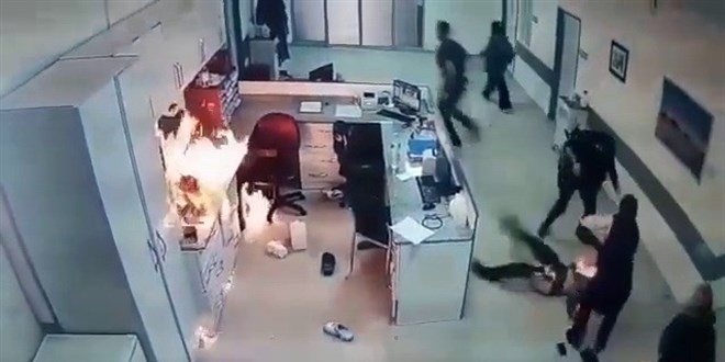 Zonguldak'ta acil servisteki patlama anı kamerada