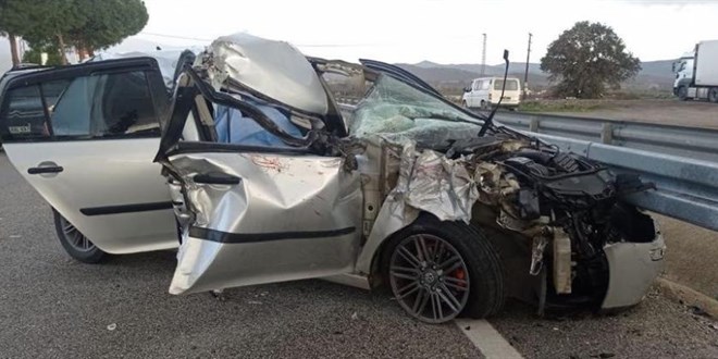 Manisa'da evli çifti kaza ayırdı: 1 ölü, 2 yaralı