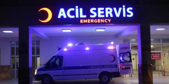 Sivas'ta kamyondan d��en t�p patlad�: 10 i��i zehirlendi