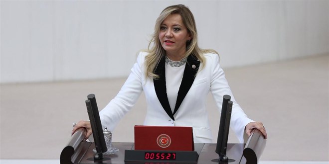 'Sağlıkçılara ek ödemeler şaka gibiydi, meslektaşlarımızın haklarını koruyamadınız'