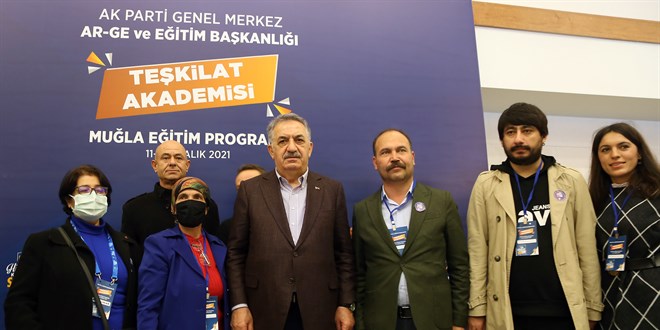 AK Parti'li Yazc'dan 'Asgari cret' aklamas
