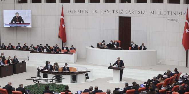 Bakan Koca'dan sağlık çalışanlarının özlük haklarına ilişkin açıklama