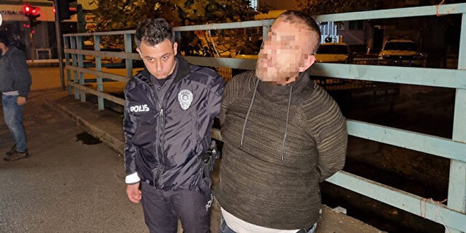 Polisten kaçan ehliyetsiz sürücü yakalanınca 'Düşmanım zannettim' dedi