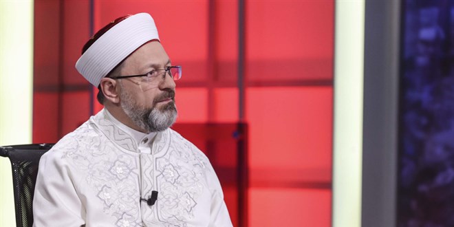 Ali Erbaş: Vatandaşlarımızın arasında çimento olmaya çalışıyoruz