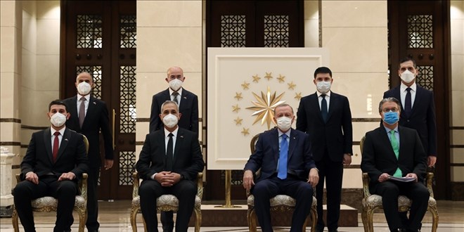 Büyükelçilerden Cumhurbaşkanı Erdoğan'a güven mektubu