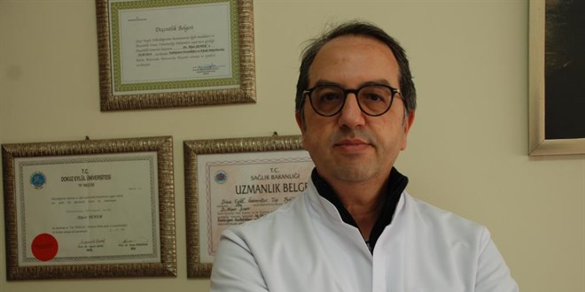 Omicron varyantında bir iyimser bir de kötümser tahmin