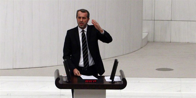 'Gençleri 'X', 'Y', 'Z' gruplarına ayırarak doğru yapmıyoruz'