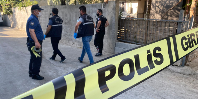 Mersin'de sokakta bir kadn ldren zanl intihar giriiminde bulundu