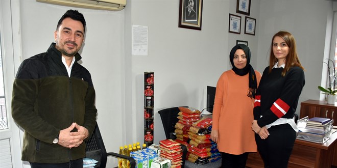 Kendisine hakaret eden ki�iyi 'ihtiya� sahiplerine yard�m' �art�yla affetti