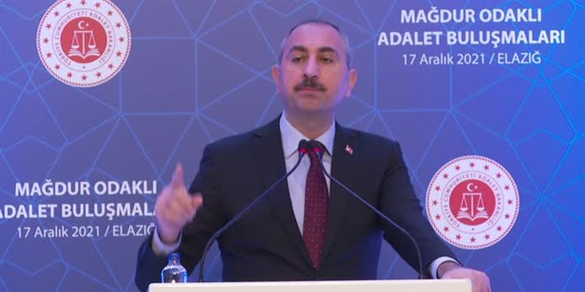 'Devleti ayakta tutacak olan yegane şey mağdurun elinden tutma'