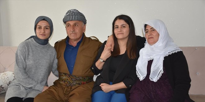 Direksiyon sallayarak 7 kızını üniversiteli yaptı