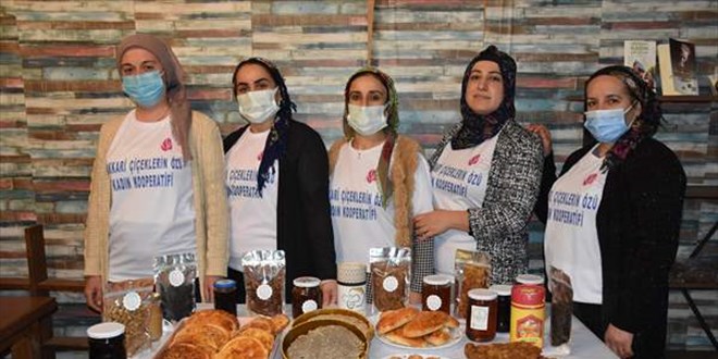 Köyde işletme kuran kadınlar üretimlerini kazanca dönüştürüyor