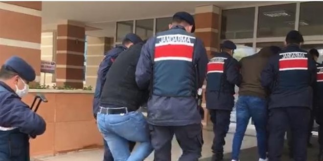 Kastamonu'da okuldan hrszlk yapan 3 kii tutukland