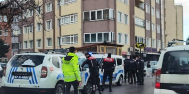 Yemek siparişi verdi, telefonla kuryenin tacizine uğradı