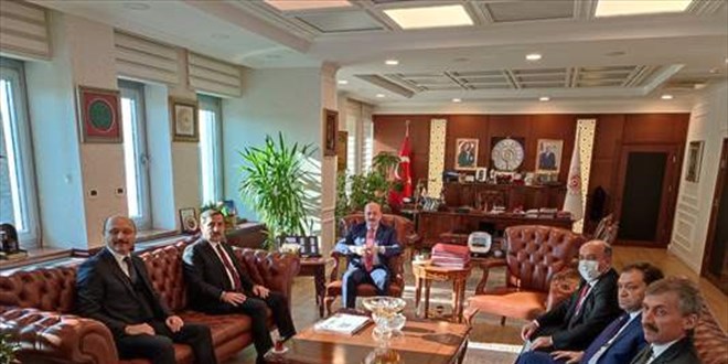 Türkiye Kamu-Sen'den Çalışma Bakanı Bilgin'e ziyaret