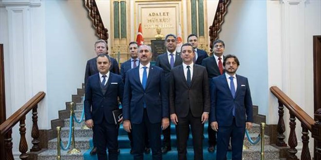 Adalet Bakanı Gül, TBB Başkanı Sağkan'ı kabul etti
