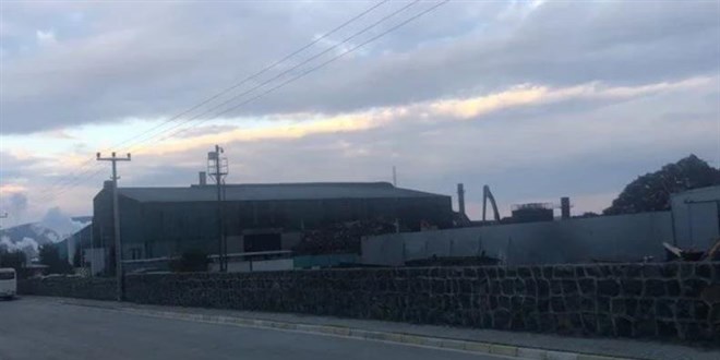 Osmaniye'de geri d�n���m fabrikas�nda patlama: 6 yaral�