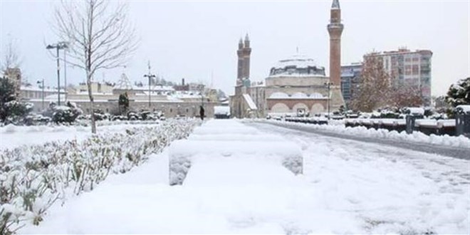Dün Türkiye'nin en soğuk iliydi, 3 derece daha düştü