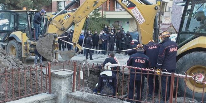 Ba�kentte g���k alt�nda kalan i��i kurtar�ld�