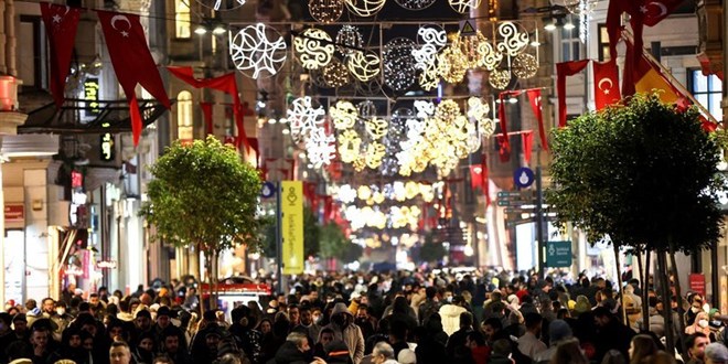 Yılbaşında sokağa çıkma kısıtlaması olacak mı?