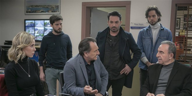 Rıza Baba, Arka Sokaklar'dan ayrılıyor mu?