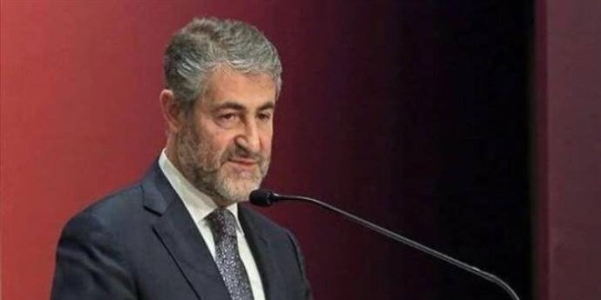 Bakan Nebati: Dövizini bozdurmak için insanlar yarışa girdi