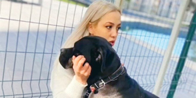 'Köpekler bana ait değil' dedi, bu fotoğraf ele verdi
