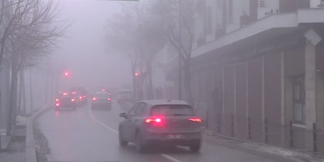 İç Anadolu'da 4 ilde yoğun sis etkili oldu