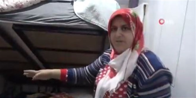 Yeni evli çiftin annesine emanet ettiği altınları hırsızlar çaldı